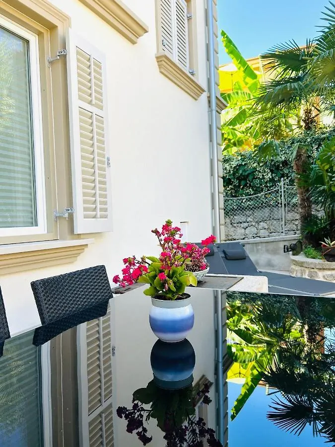 Villa Gianni - Lux Apt Vienna - 5 Stars ロヴラン