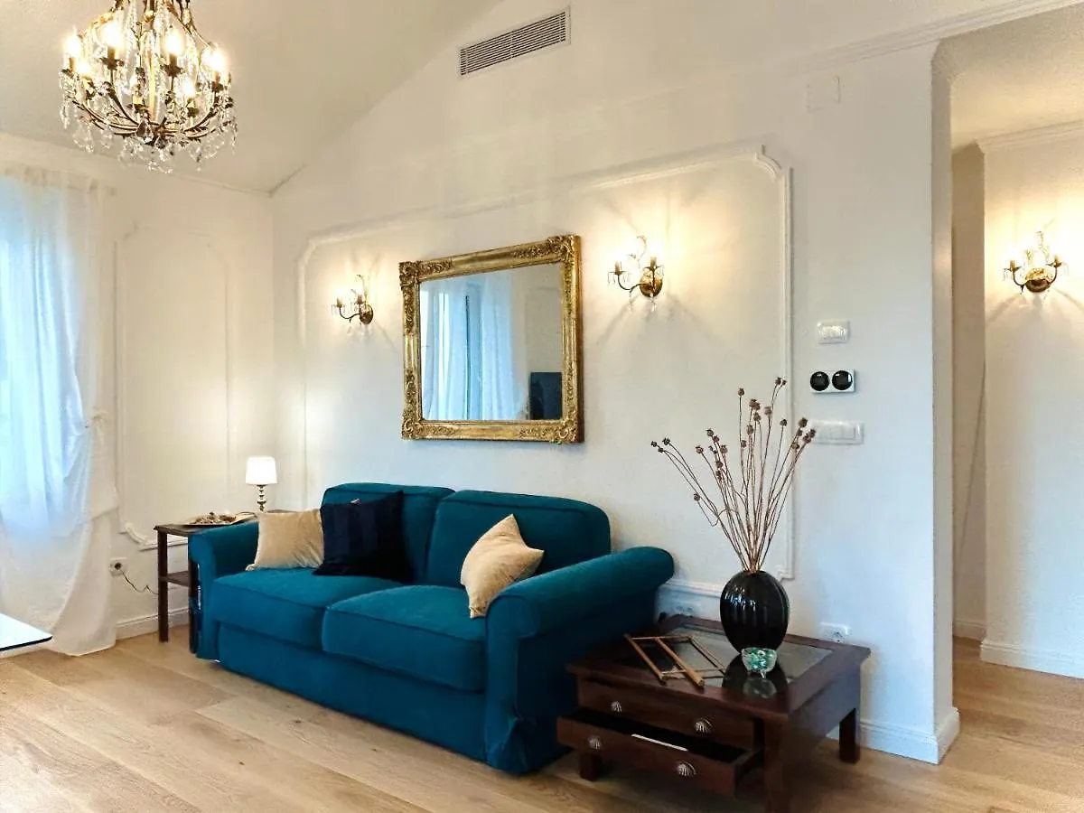 Villa Gianni - Lux Apt Vienna - 5 Stars ロヴラン 0*,